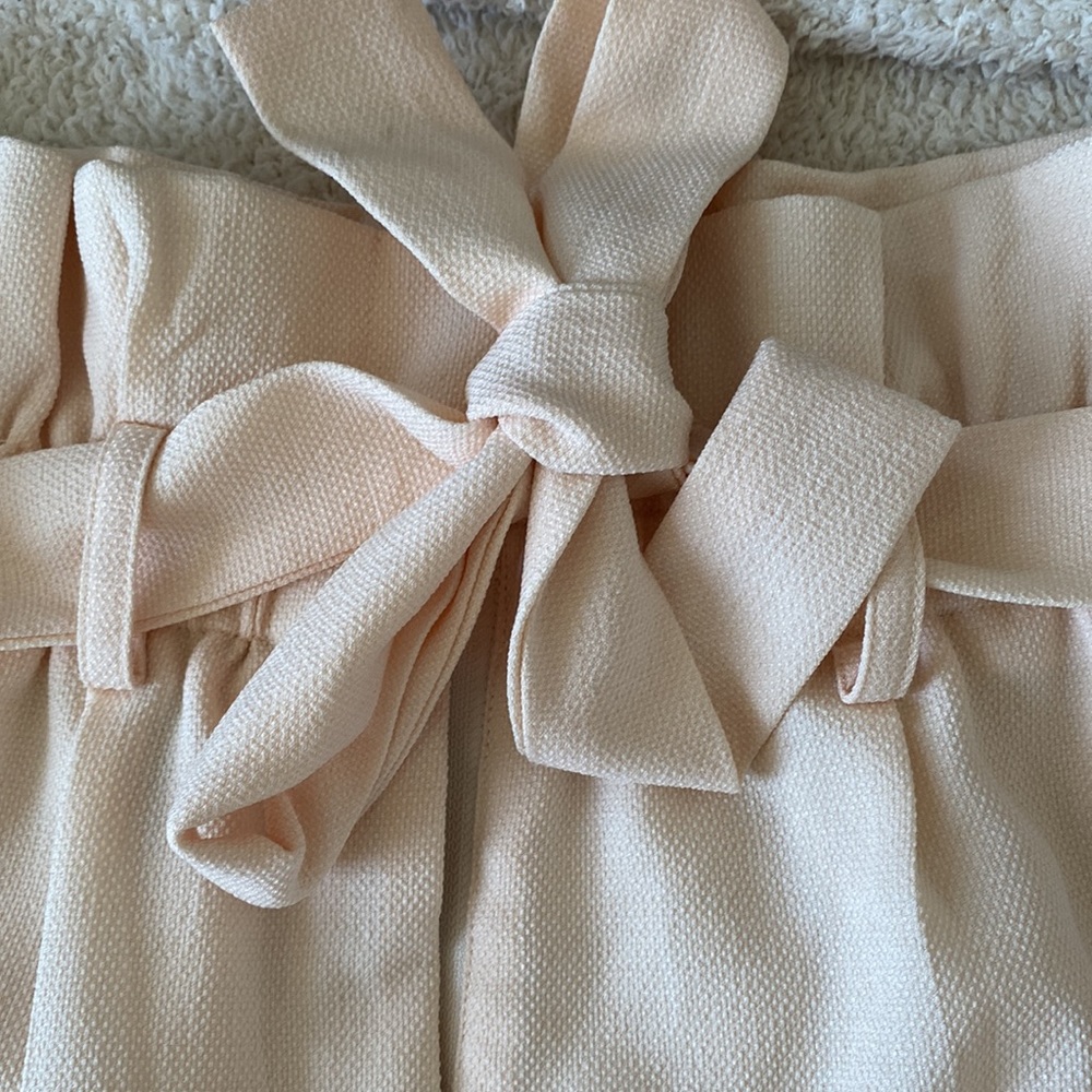 Sugar + Lips | Size Small | Paper Bag Shorts - Picture 4 of 9